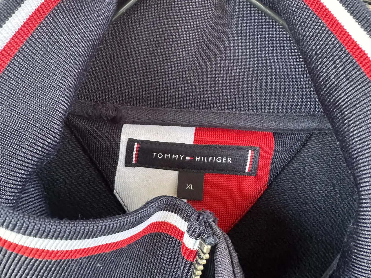 Billede 2 - Tommy hilfiger jakke