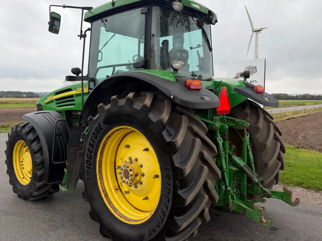 Billede 7 - John Deere 7820 Fin brugt traktor med Hitchkrog, TLS affjedret foraksel mm