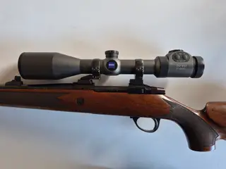 Sako Hunter M591 riffel 308WIN med Zeiss 3-12x50
