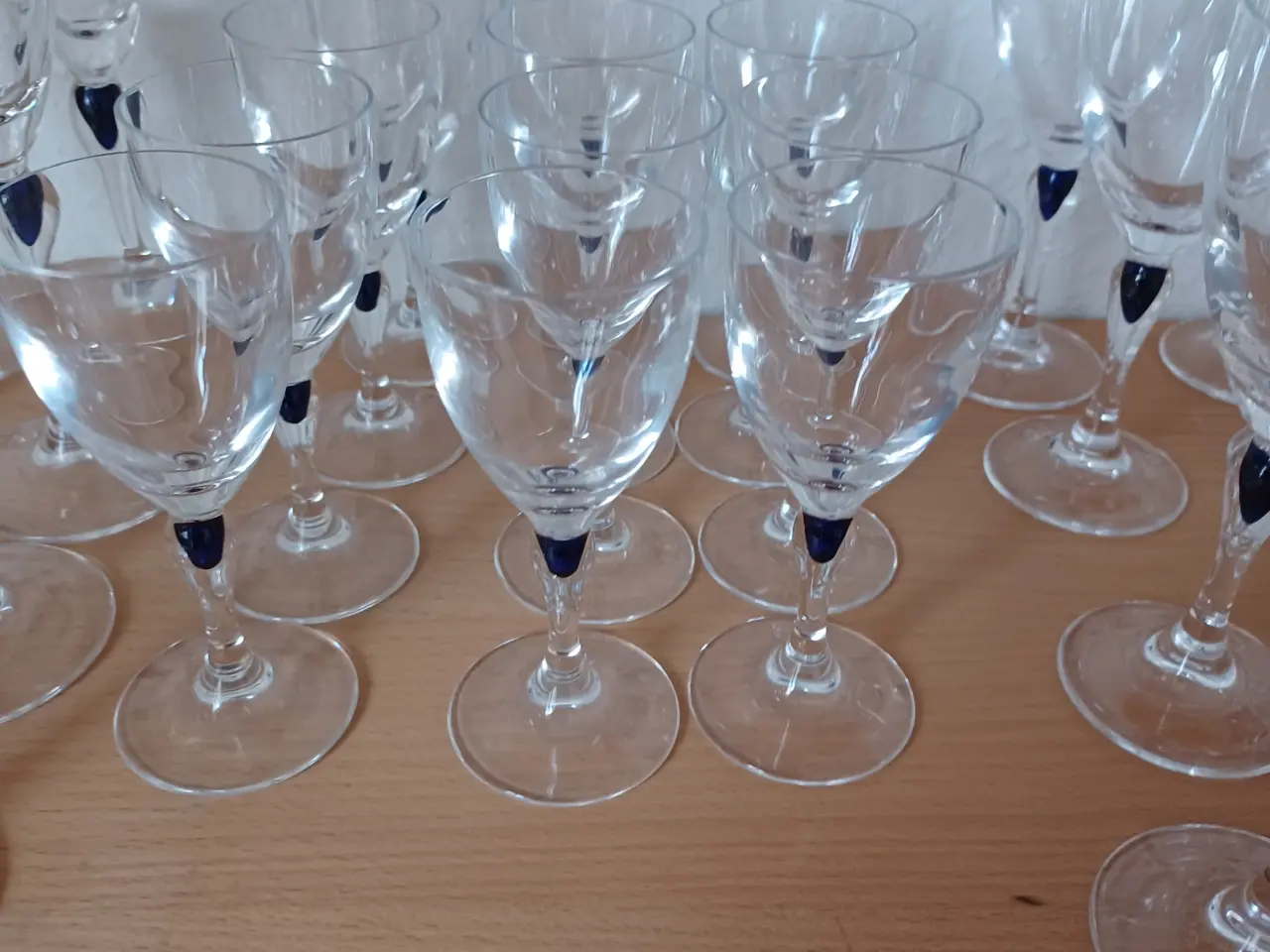 Billede 7 - 94 stk Blå Safir krystal glas