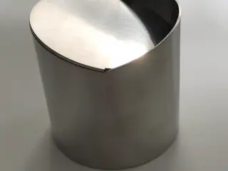 Stelton Askebæger, Design Roelandt