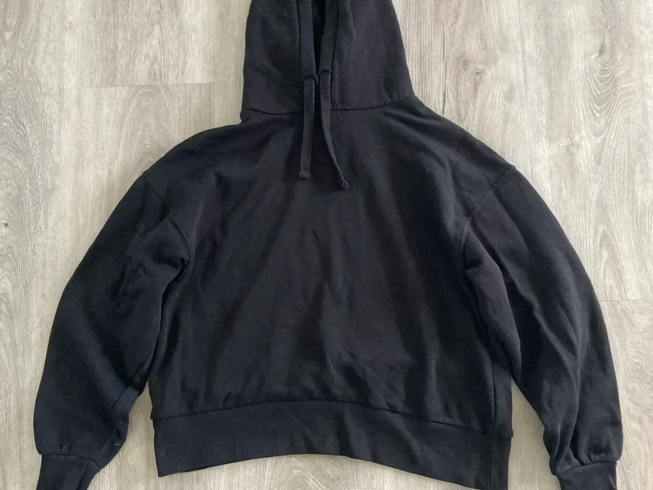 Billede 1 - Hoodie str. S fra Pull & Bear