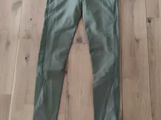 Ridebukser