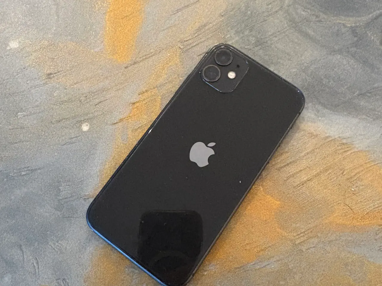 Billede 1 - iPhone 11 64GB. Funktions dygtig