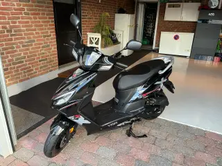 Vga Street-X 30 2025, 3050 km 
