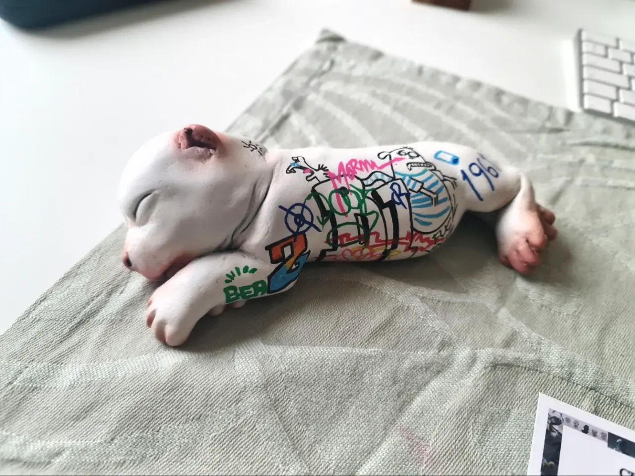 Billede 1 - Hundehvalp streetart