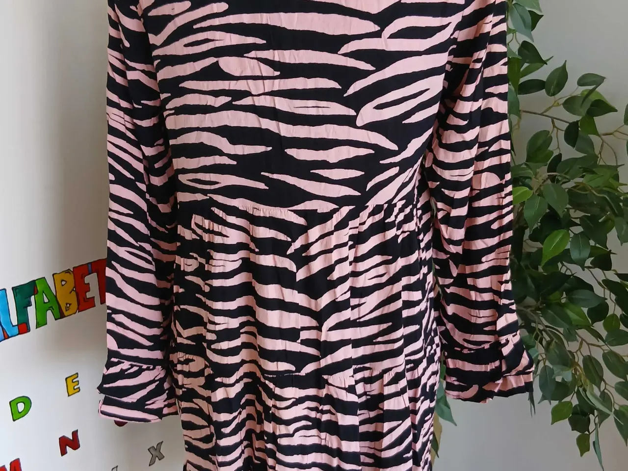 Billede 6 - Kjole. Ganni. Small/36