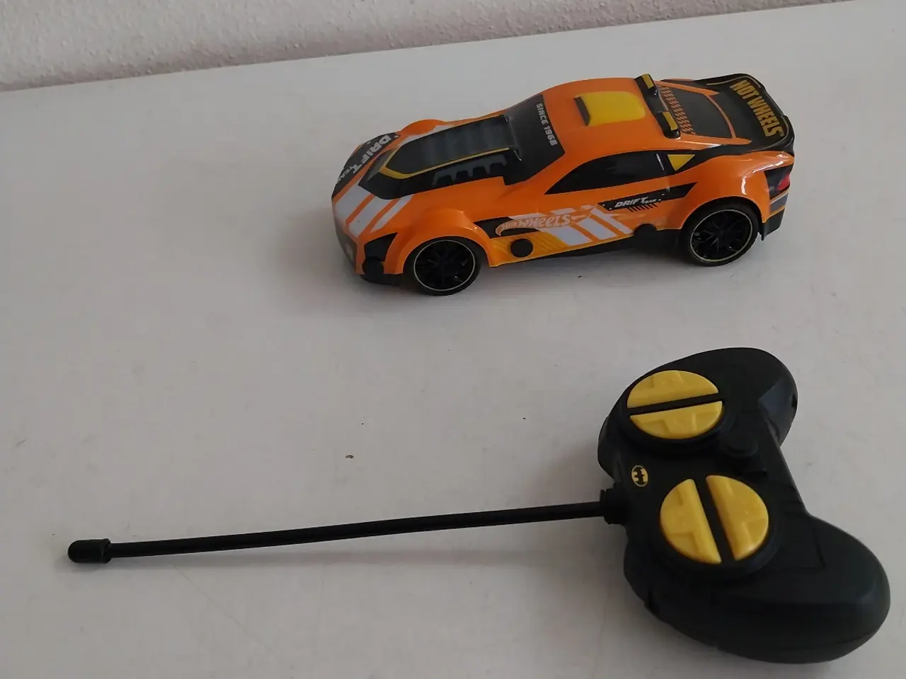 Billede 5 - Hot wheels fjernstyret bil