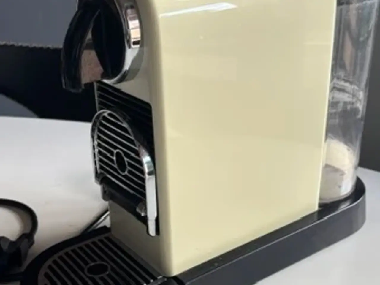 Billede 2 - Nespresso kapsel kaffemaskine cremehvid