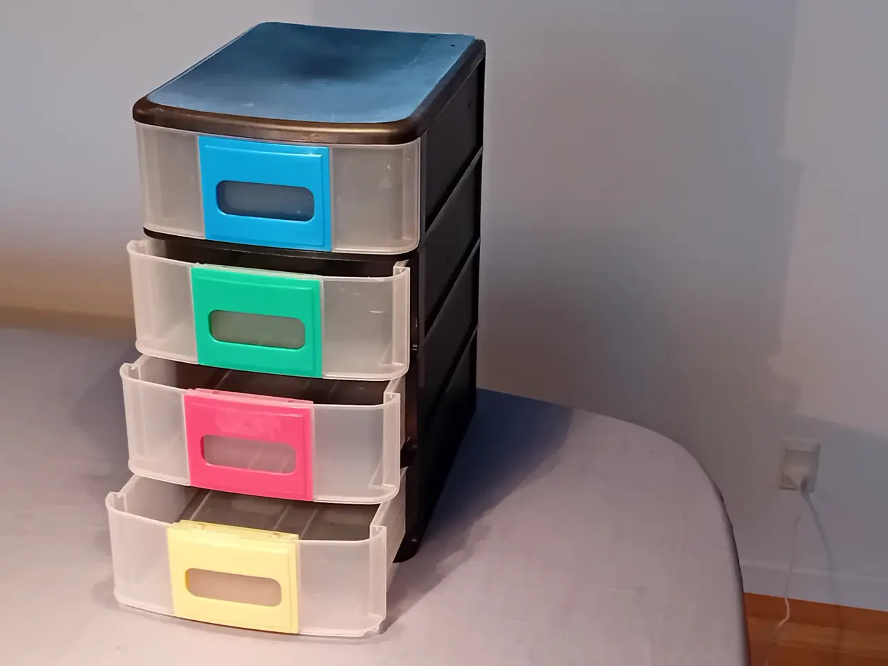 Billede 1 - Skuffereol plast