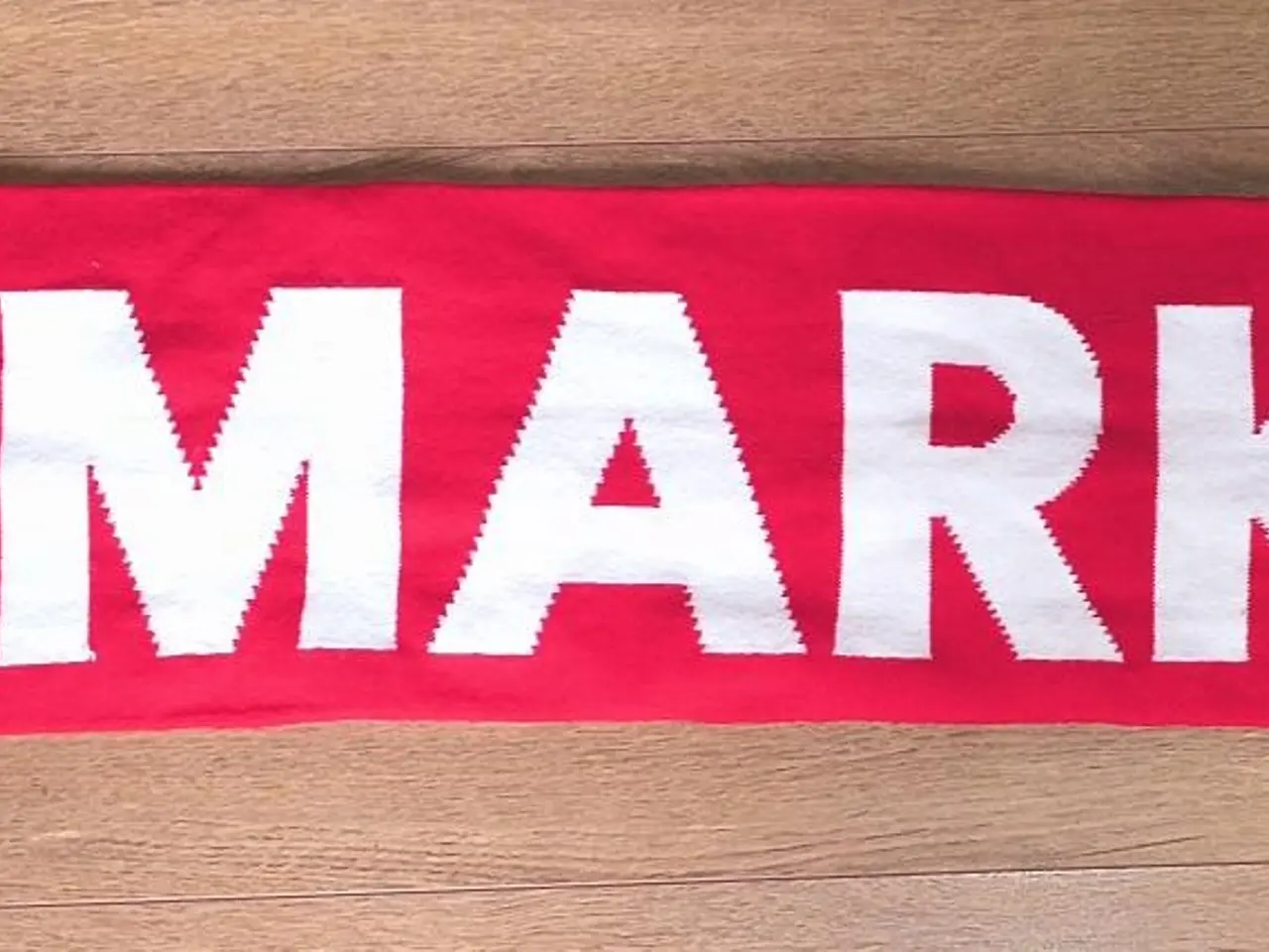Billede 1 - NYT DANMARK/DBU HALSTØRKLÆDE, 135 CM