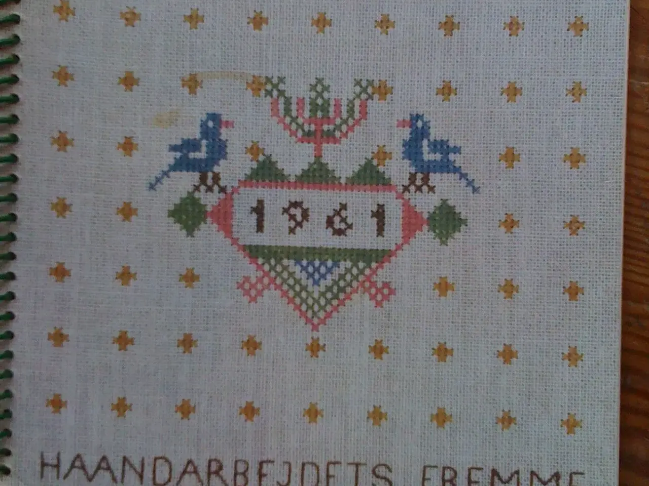 Billede 19 - Diverse HAANDARBEJDETS FREMME - Årets korssting 