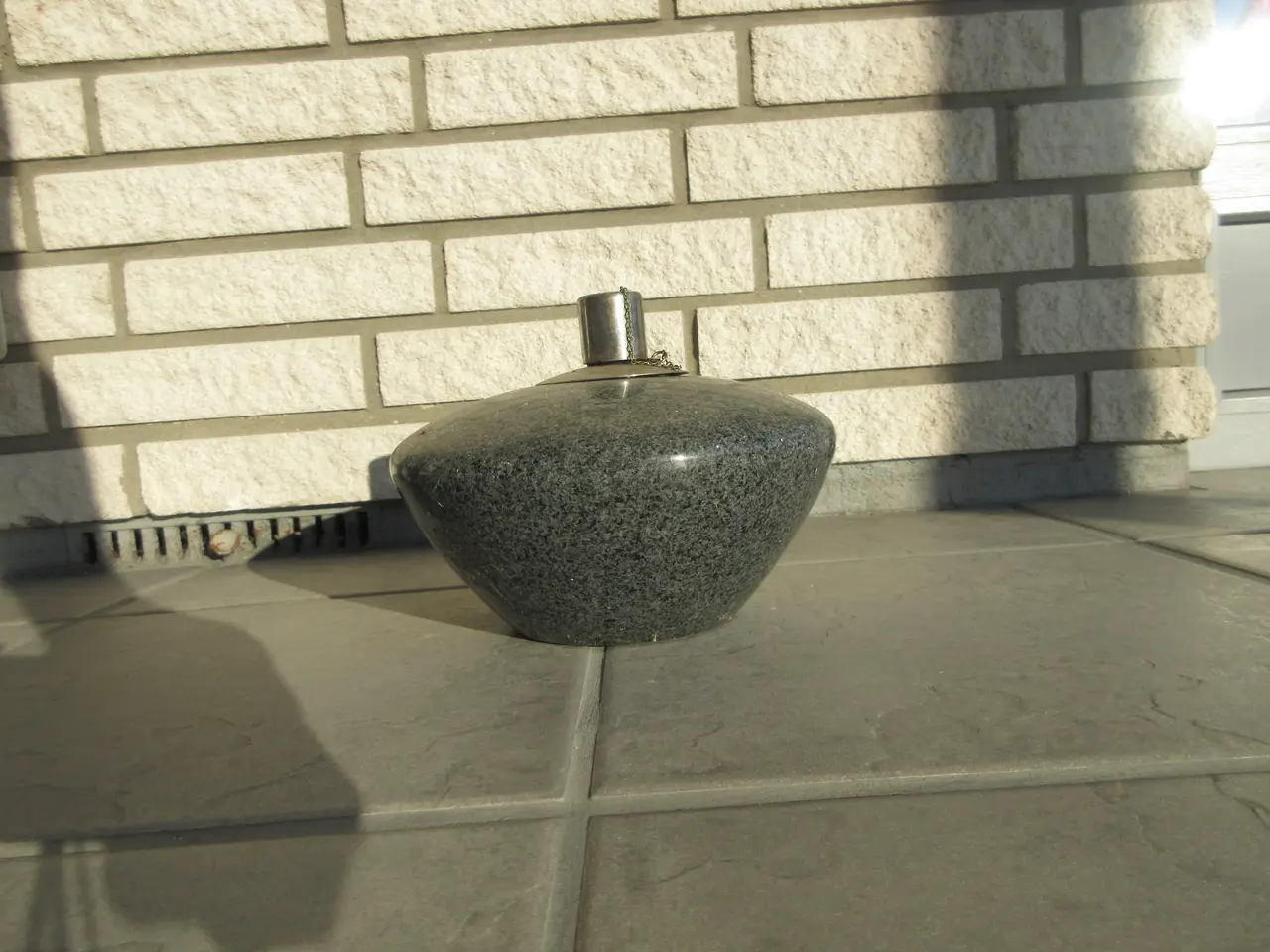 Billede 1 - Granit olie lampe