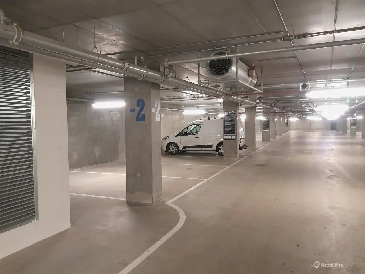 Billede 5 - Parkering til leje i Postbyen i centrum af København.