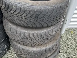 185/60R15 contintal vinterdæk