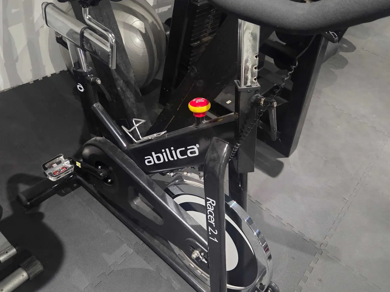 Billede 1 - Spinning cykel til salg står som ny