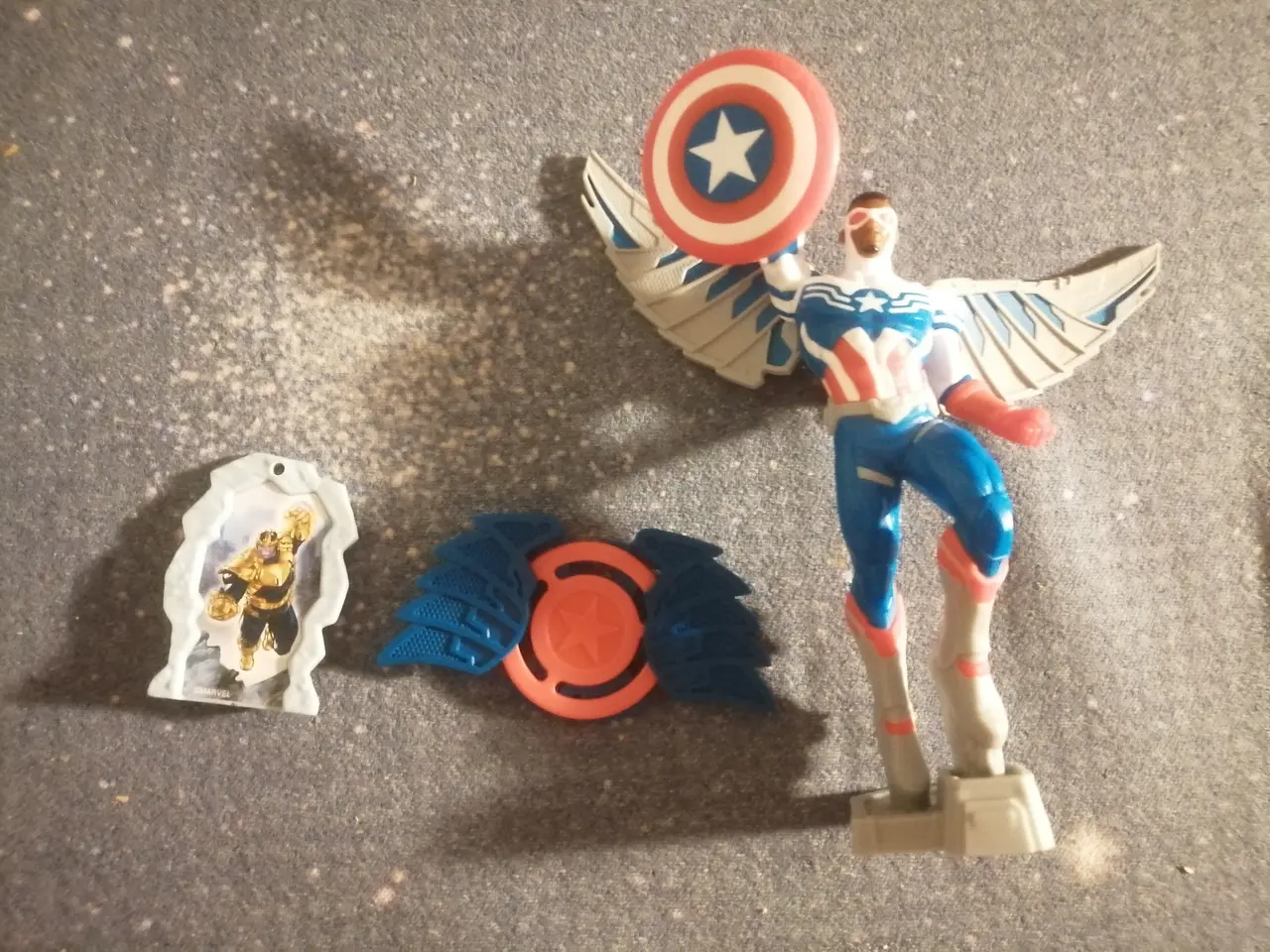 Billede 2 - Flot Falcon Captain America Figur