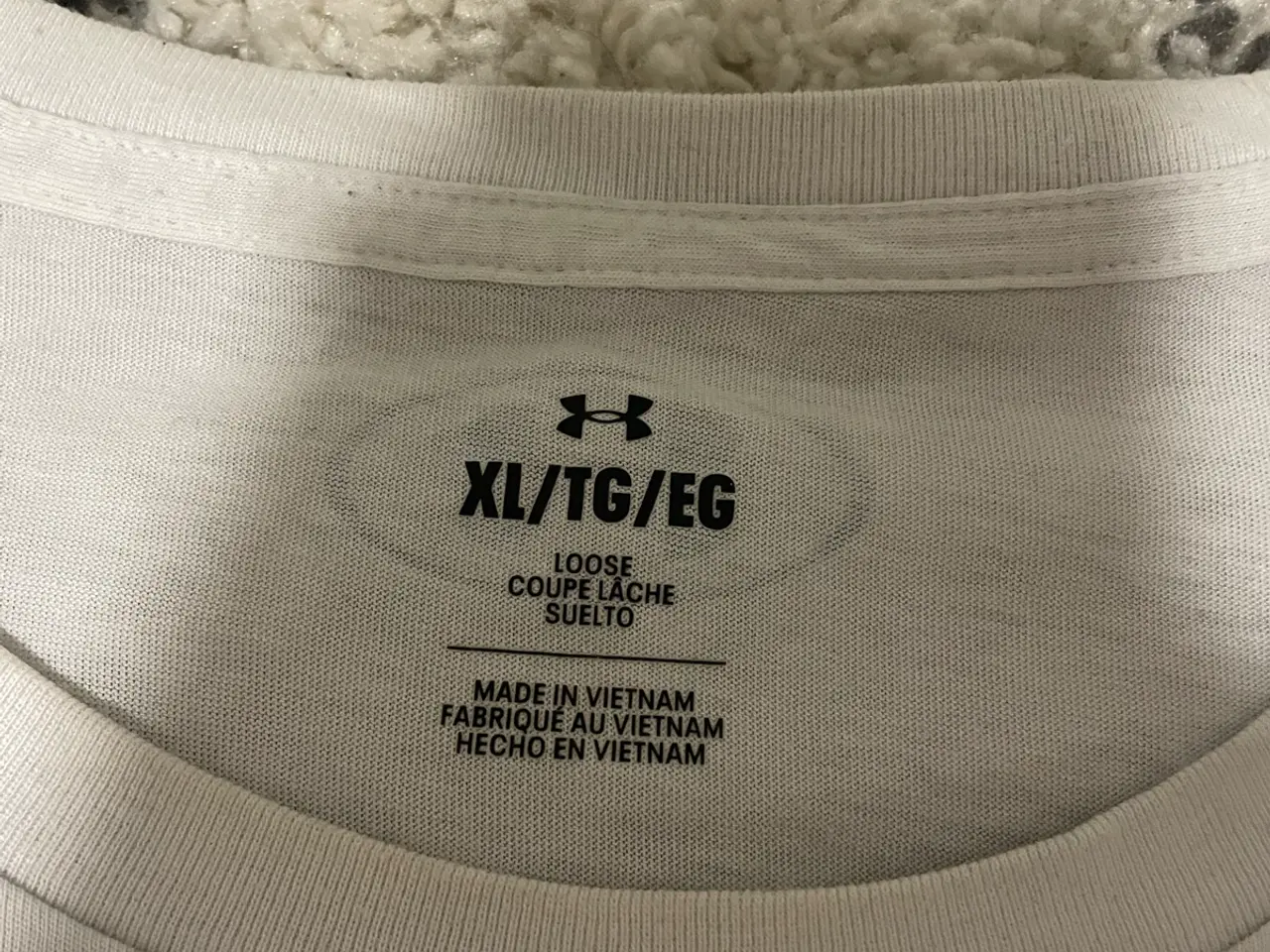Billede 3 - Underarmour tshirt str Xl
