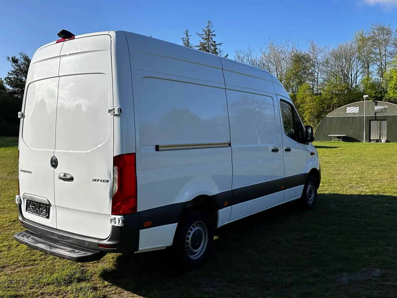 Billede 6 - Næsten ny Sprinter 317 CDI L2 H2 170 HK.