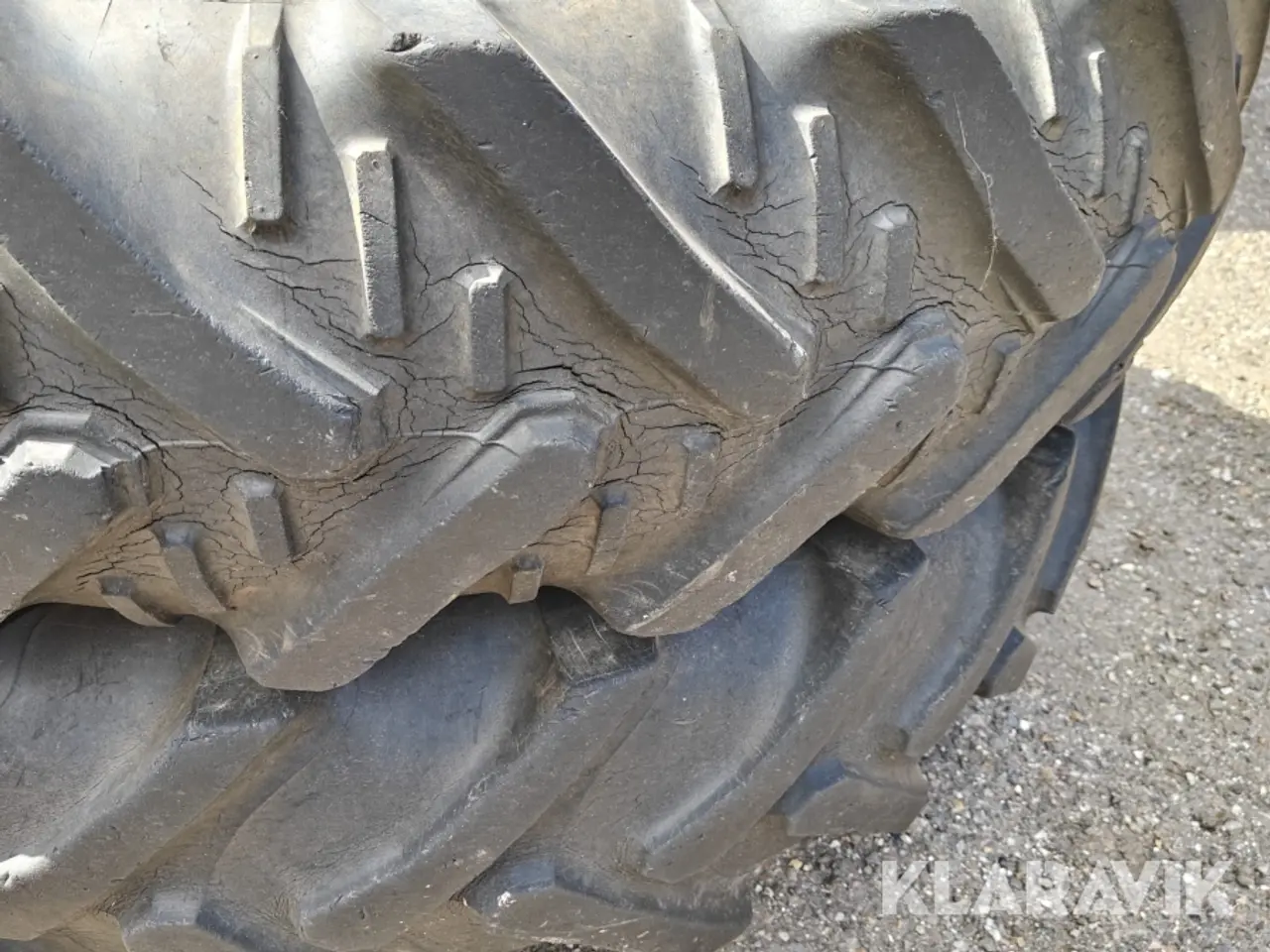 Billede 10 - Tvillinghjul Kleber 13.6 R38 2 styk