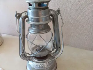 Petroleumslampe sølv metal