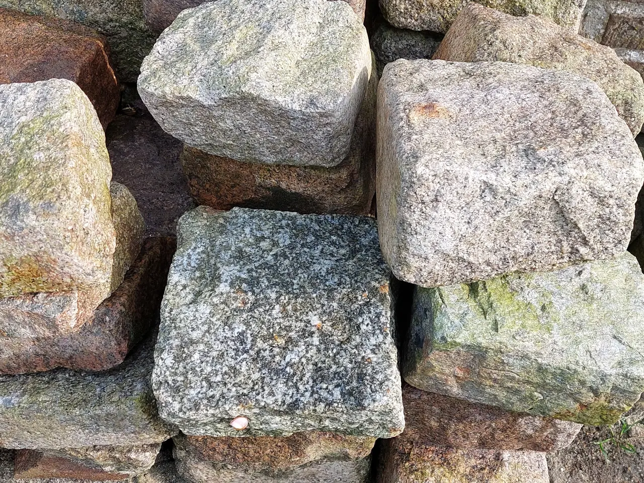 Billede 2 - Brosten, granit ca 50 stk.