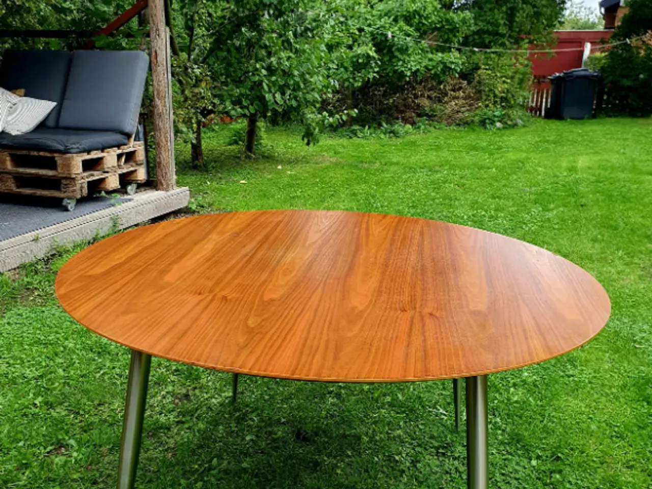 Billede 2 - Rundt Teak Spisebord