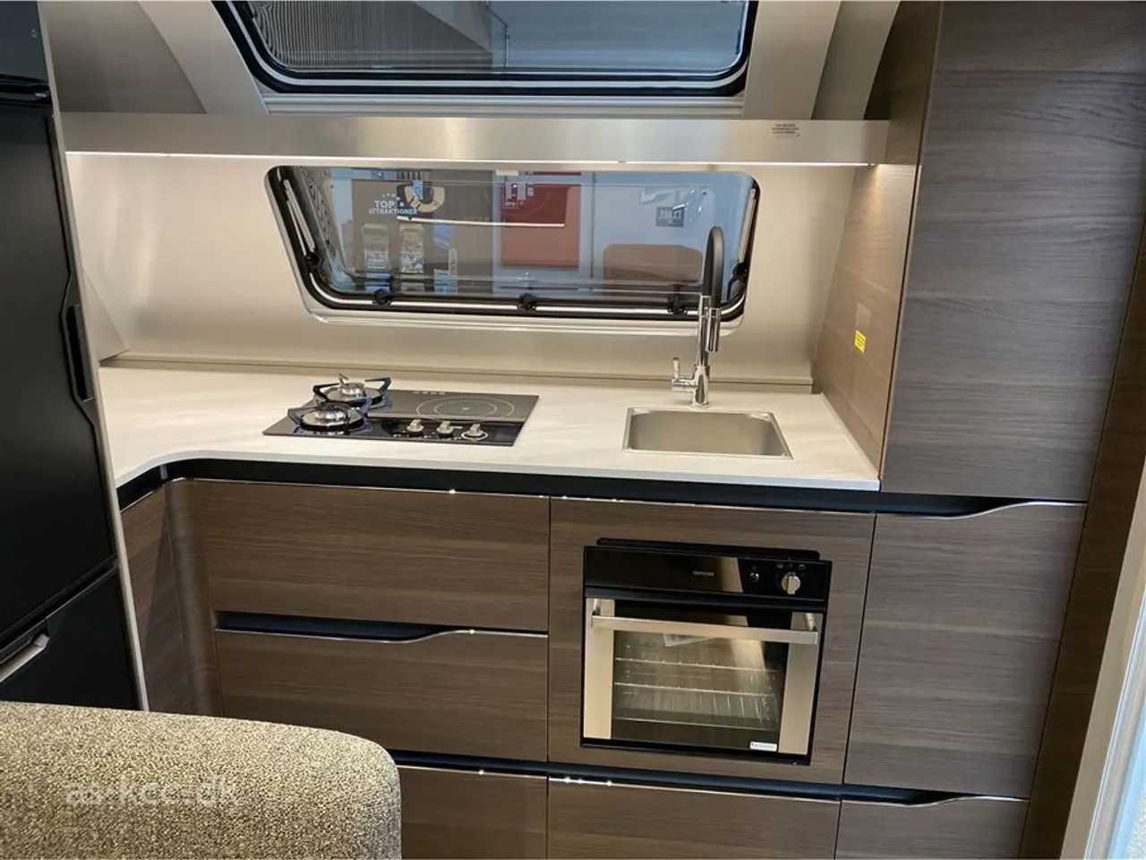 Billede 7 - 2027 - Adria Alpina 663 HT Twin Alde Centralvarme   Ny generation af Adria Alpina 663 HT