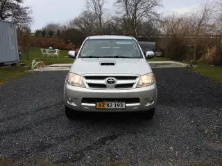 toyota hilux på papegøjeplader