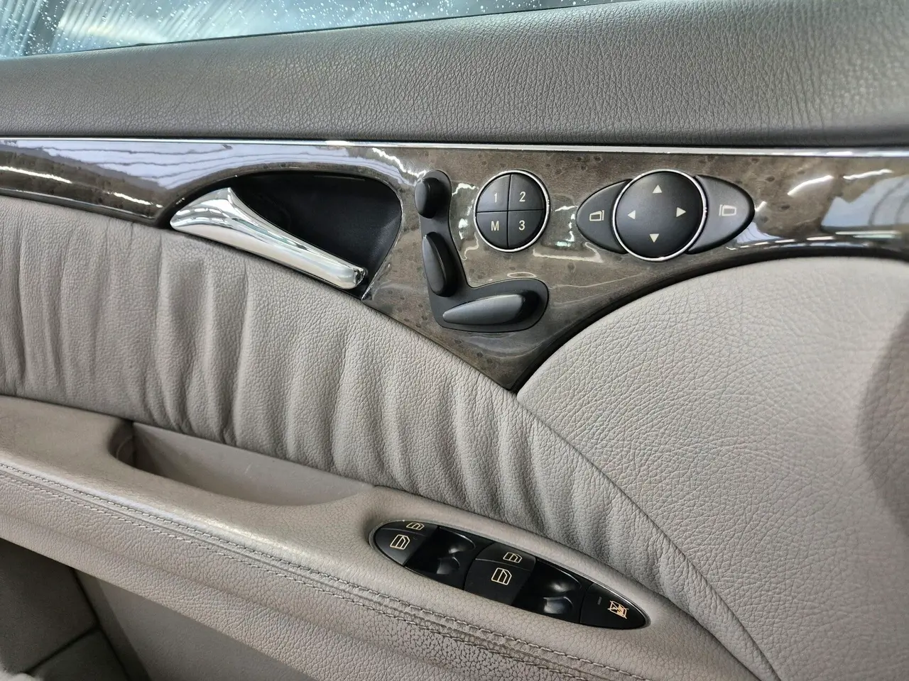 Billede 17 - Mercedes-Benz E320 3,2 224HK Aut.