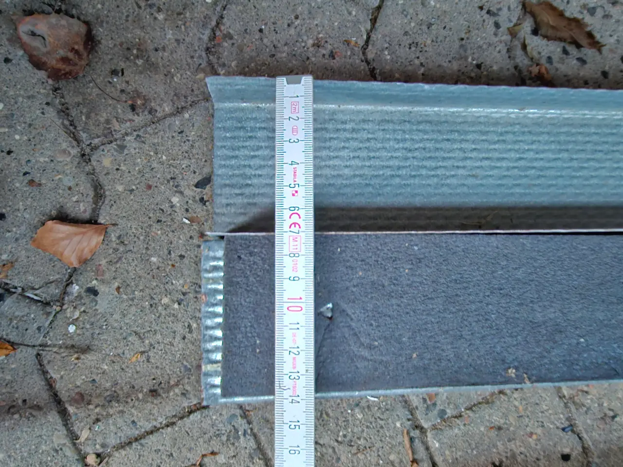 Billede 3 - Stålprofiler skillerum - bud modtages