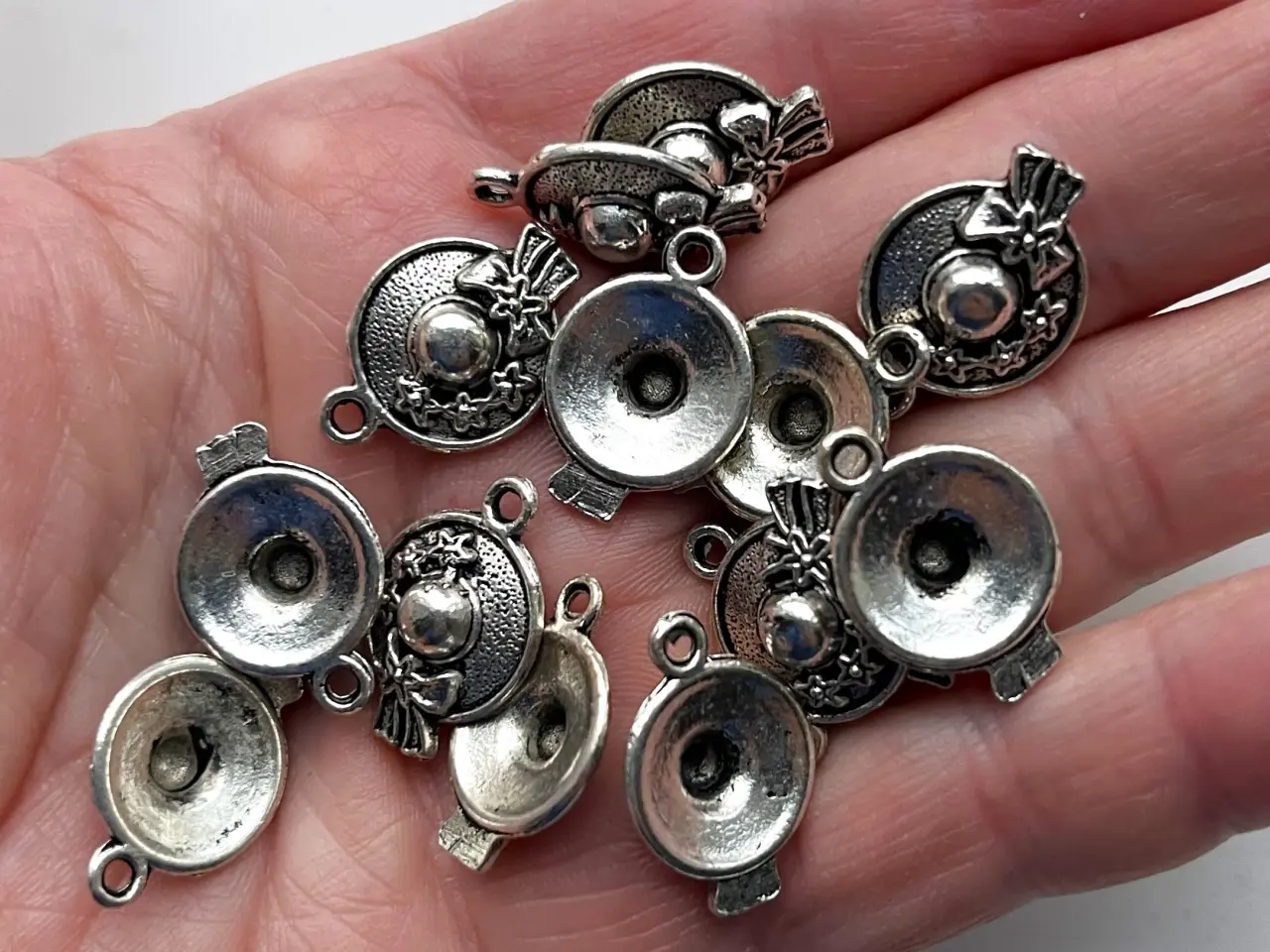 Billede 1 - Charms - DAMEHATTE - til dine egne smykker