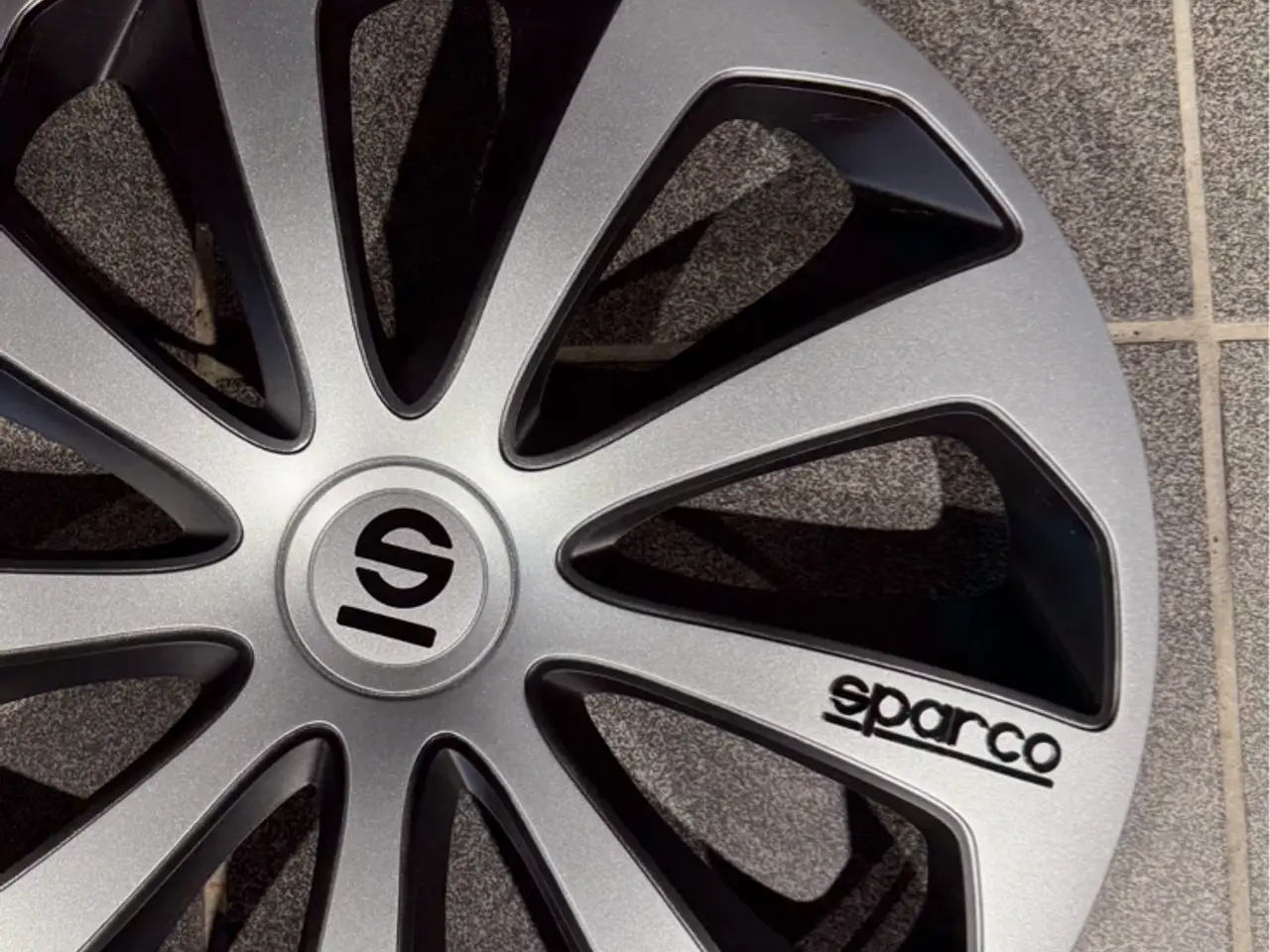 Billede 2 - Sparco 15 “ hjulkapsler 