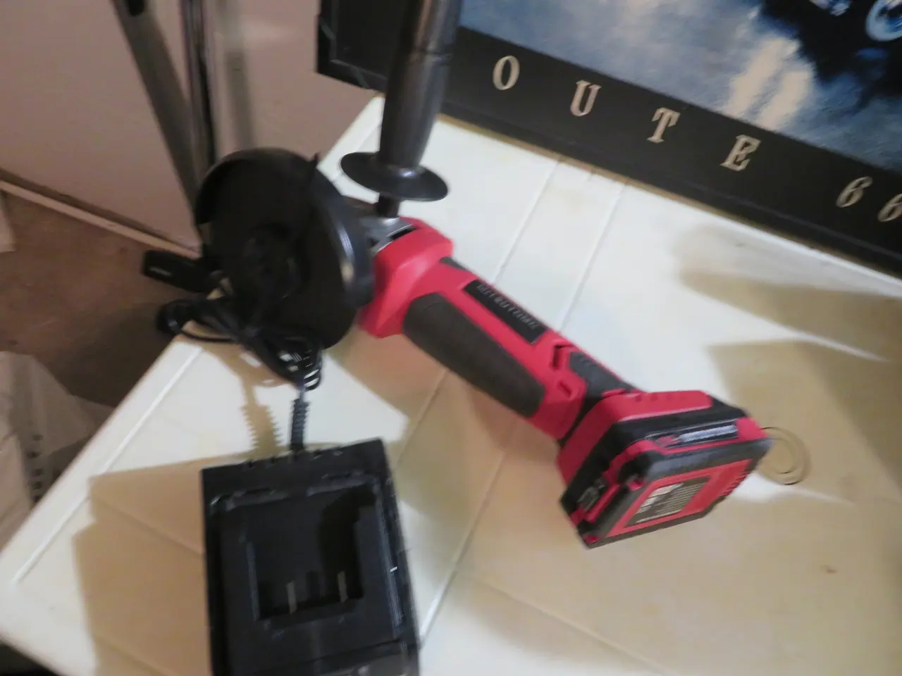 Billede 1 - Vinkel Sliber 18 volt med batterie i oplader 
