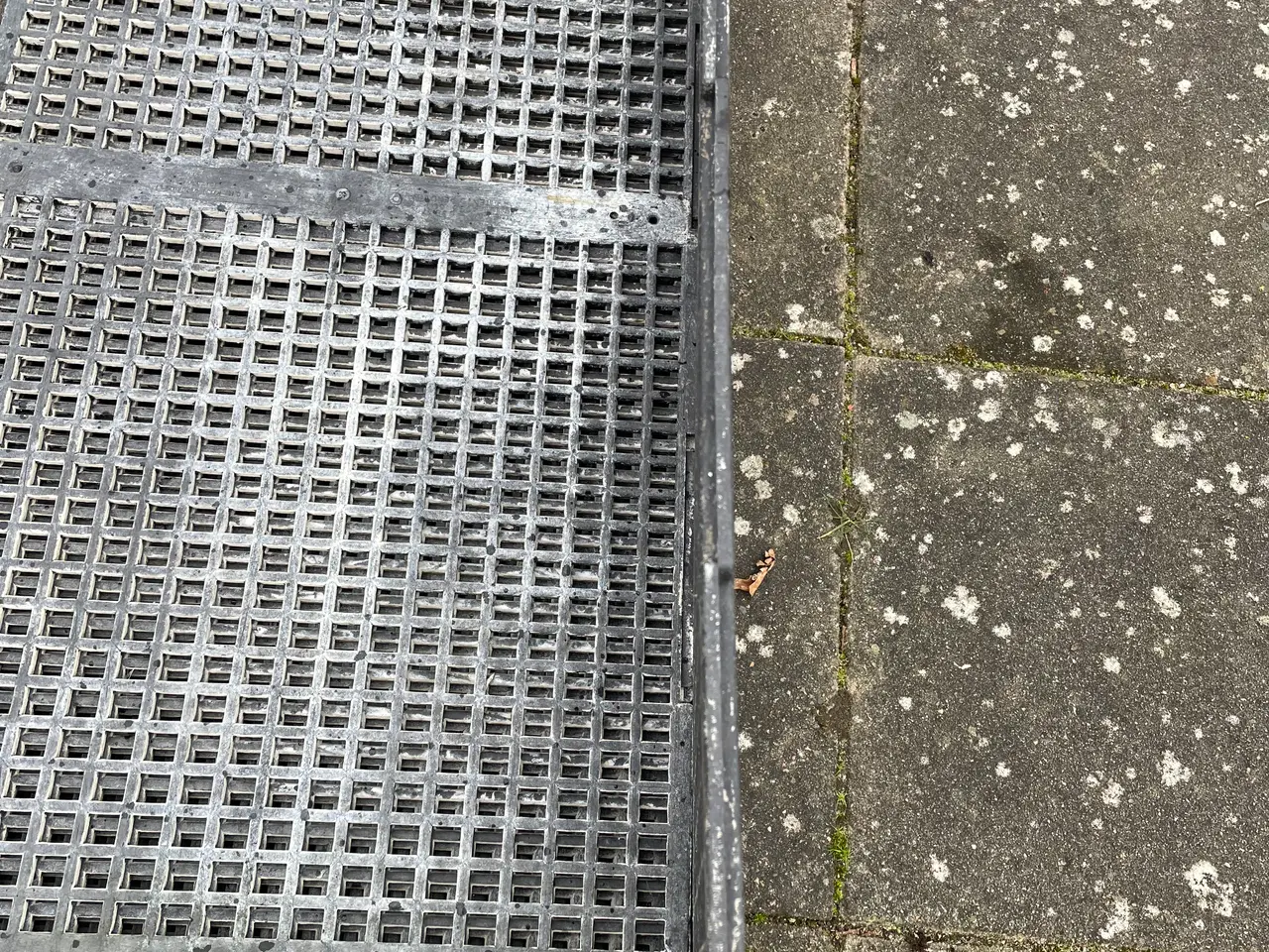 Billede 3 - Plastik gulvriste til fjerkræ