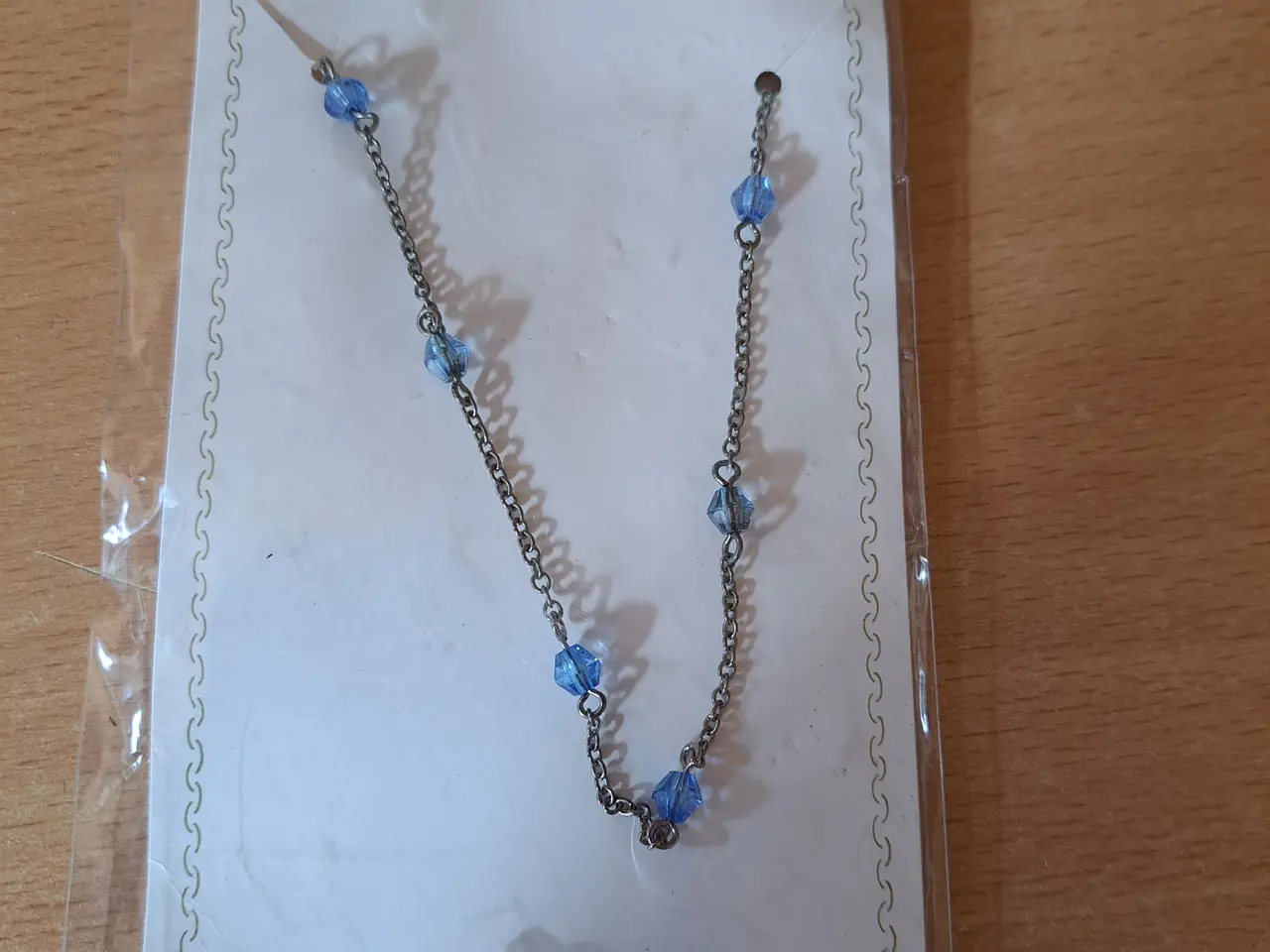Billede 1 - Halskæde med blå perler