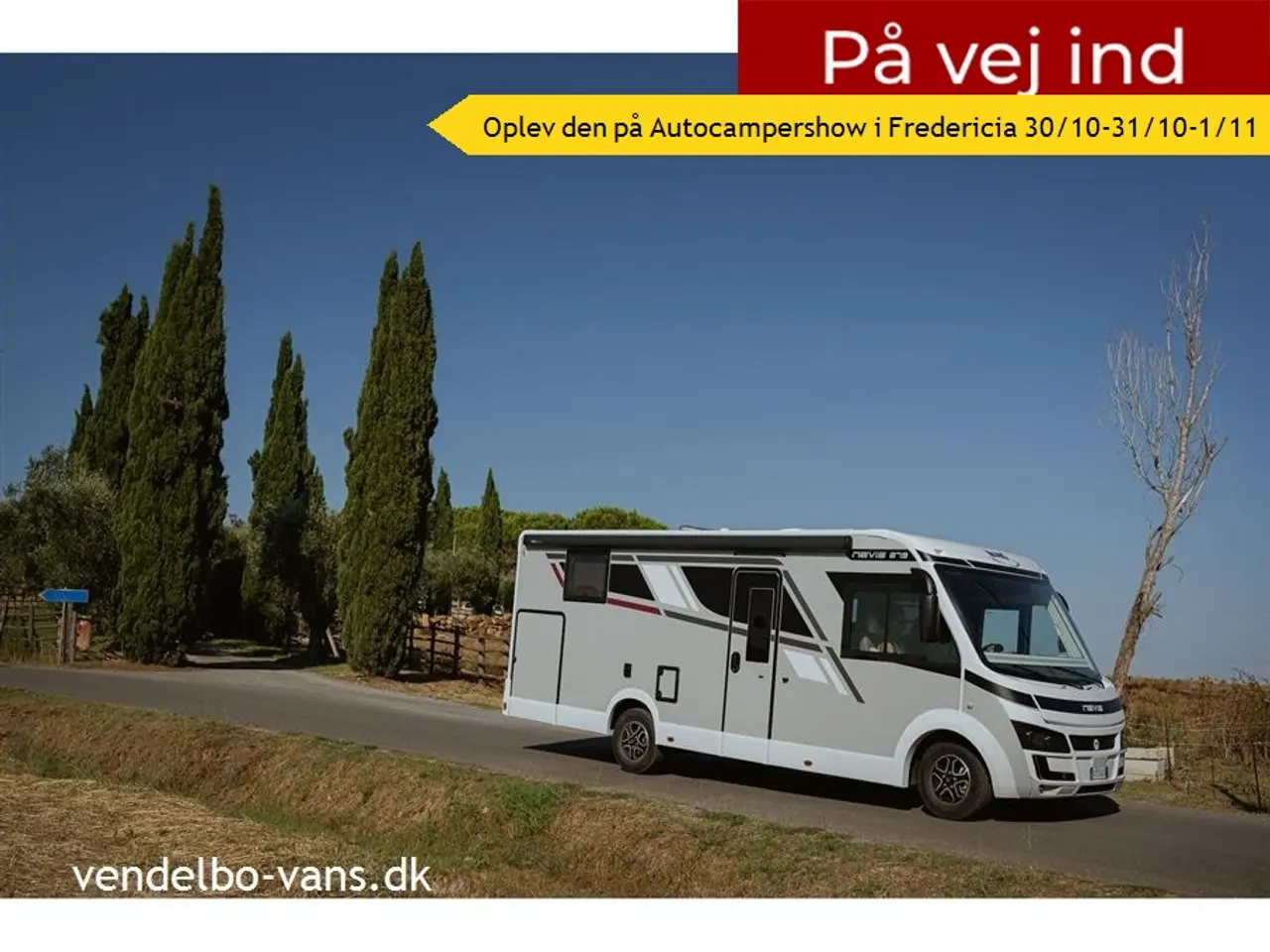 Billede 1 - 2027 - McLouis Nevis 873 Enkeltsenge med lounge siddegruppe