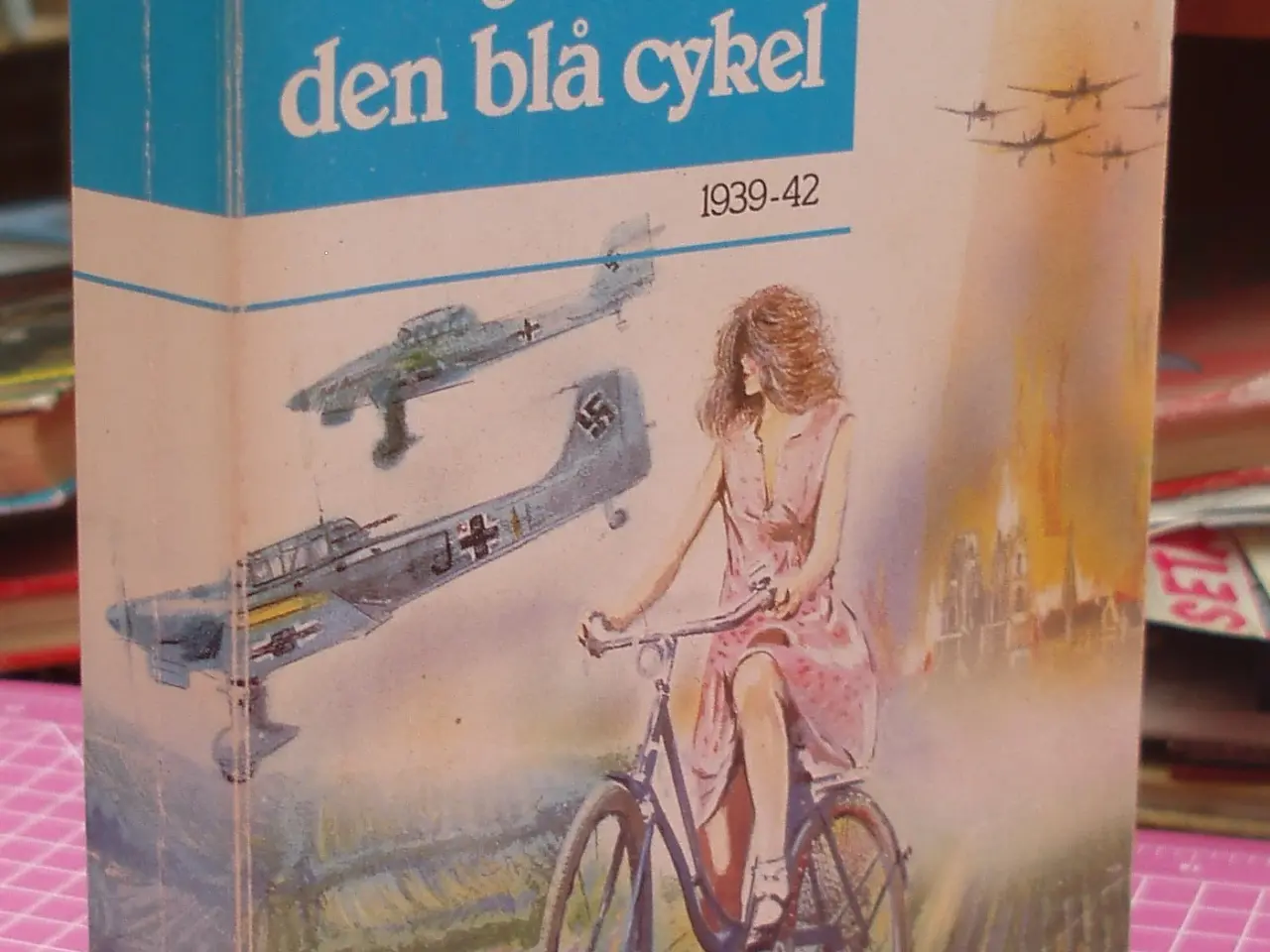 Billede 1 - Pigen med den blå cykel af Régine Deforges