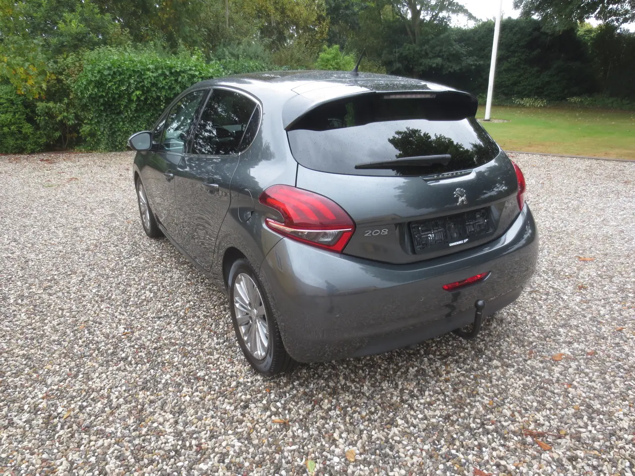 Billede 9 - Peugeot 208 1.6 HDi år 17. Nysynet.