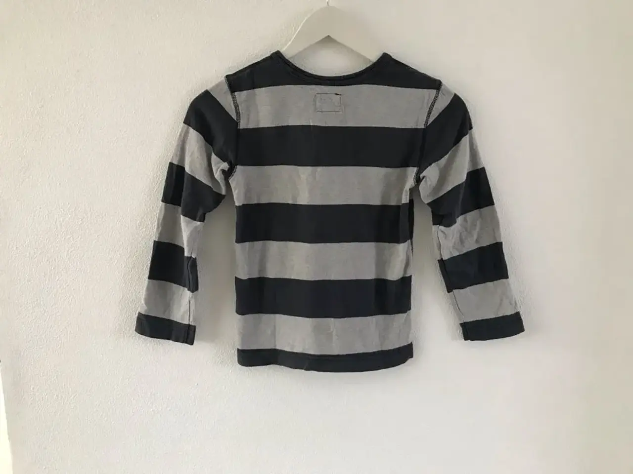 Billede 3 - Bluse str.122/128