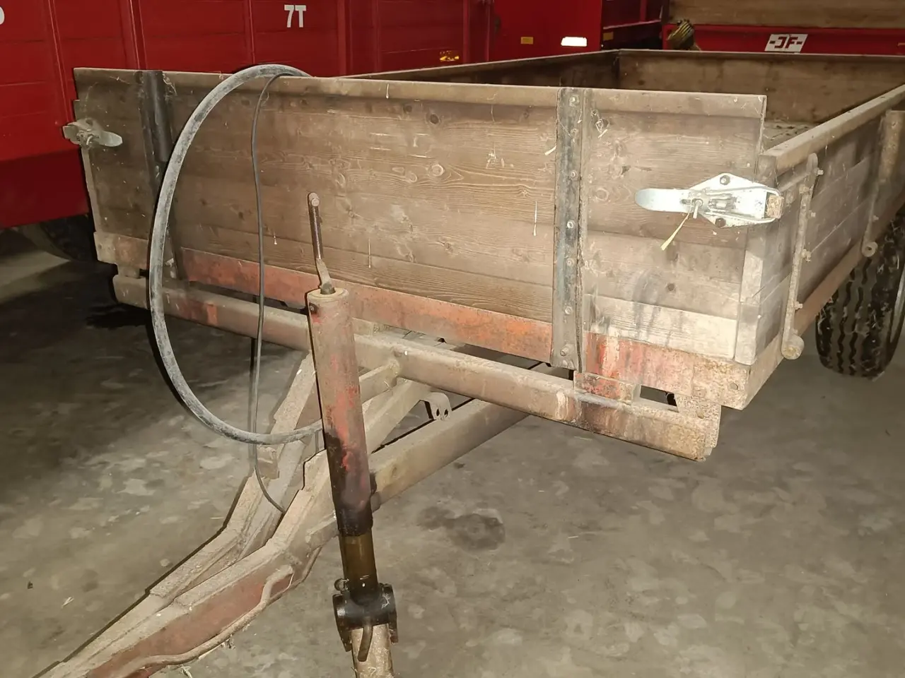 Billede 1 - - - - Tipvogn ca. 3-4 tons fin træ vogn