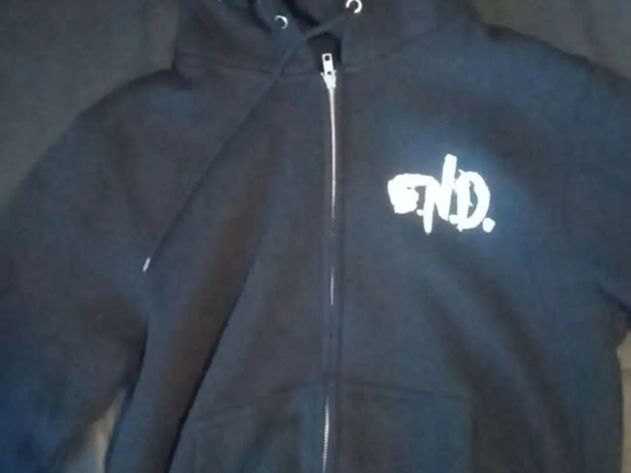 Billede 2 - diverse band merch og alternative mærke tøj til sa