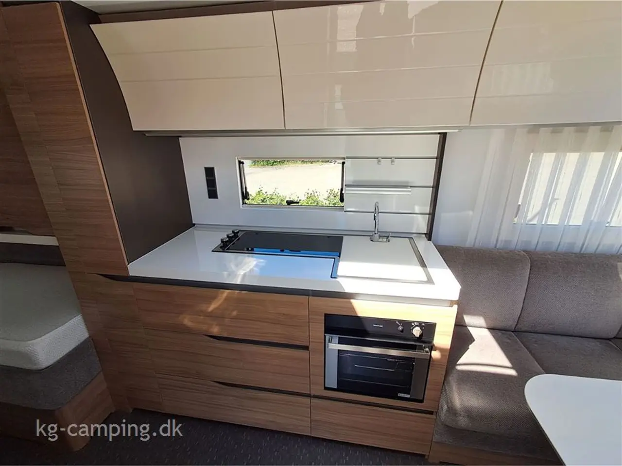 Billede 8 - 2021 - Adria Alpina 613 UT Supreme Edition   Virkelig velholdt ADRIA ALPINA med ALDE, Aircon, TRUMA XT mover og Isabella Sun Shine Plus.