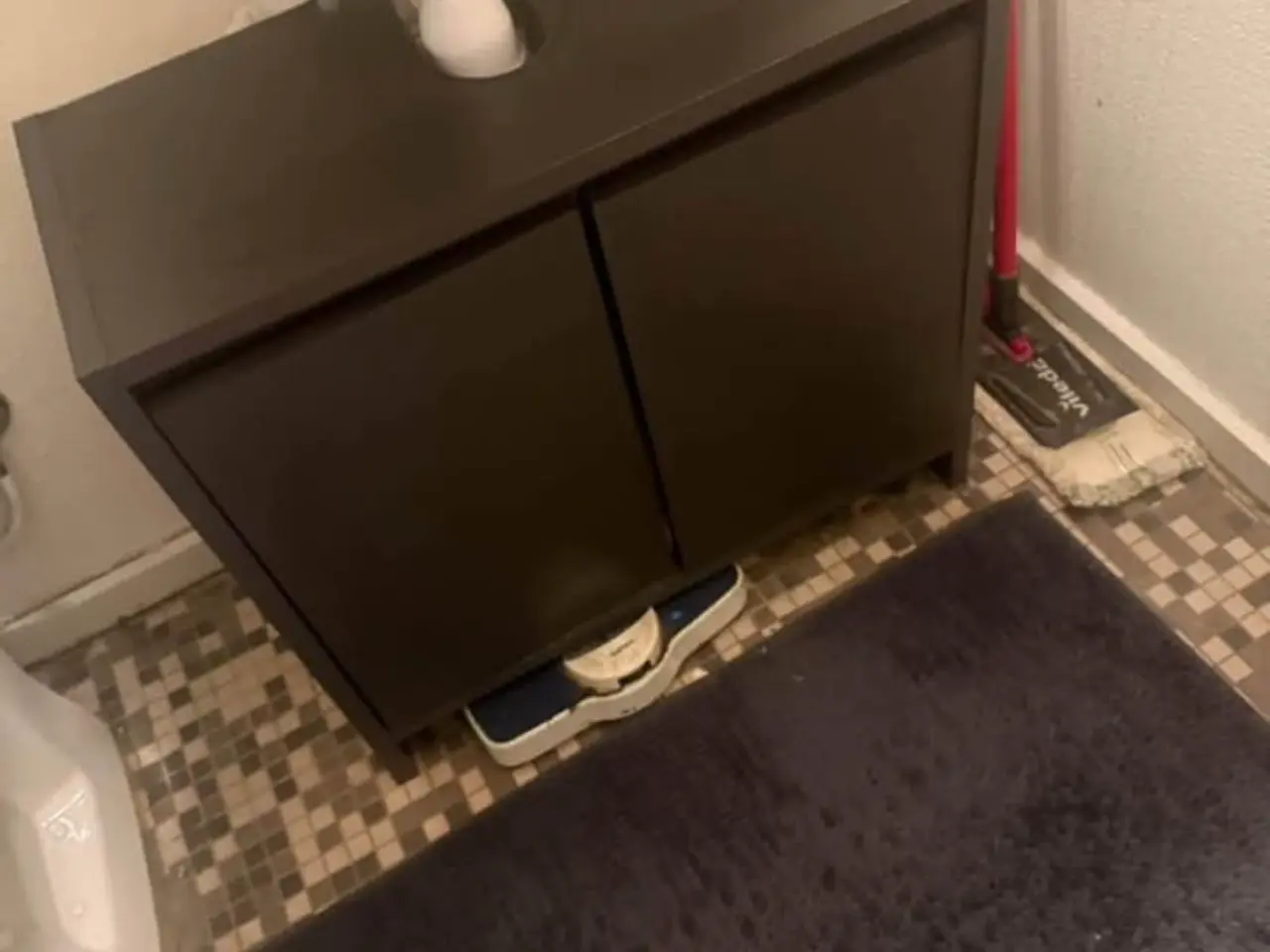 Billede 1 - Toilet reoler 