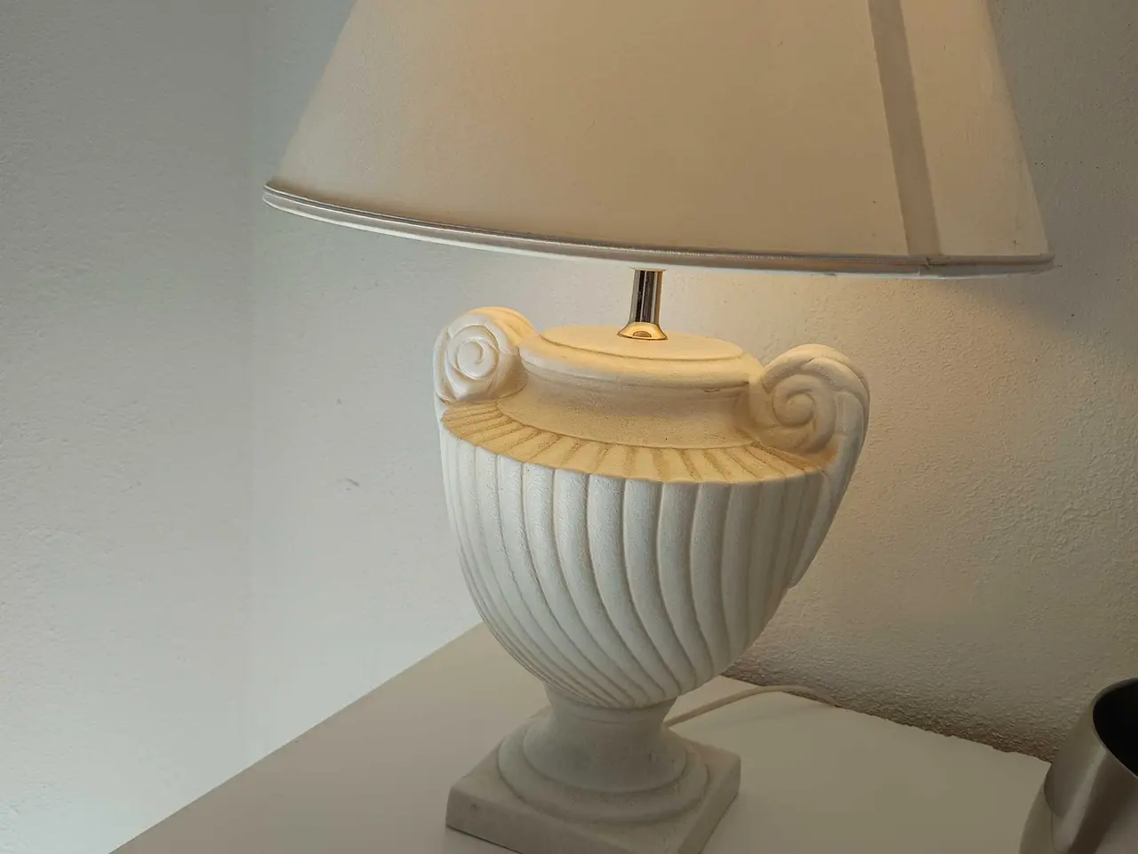 Billede 1 - Pæn bordlampe sælges 