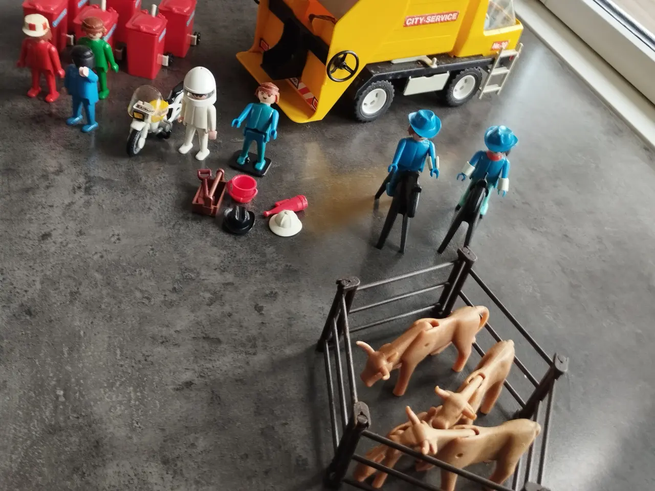 Billede 3 - 8800 Viborg Play mobil System nr. 3353 og 3275 
