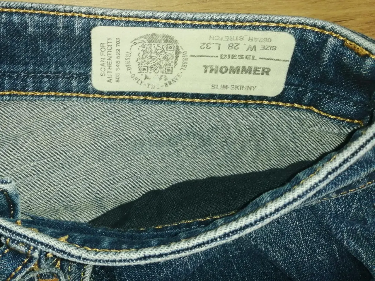 Billede 5 - DIESEL JEANS MODEL THOMMER, W28/32, FLOT STAND