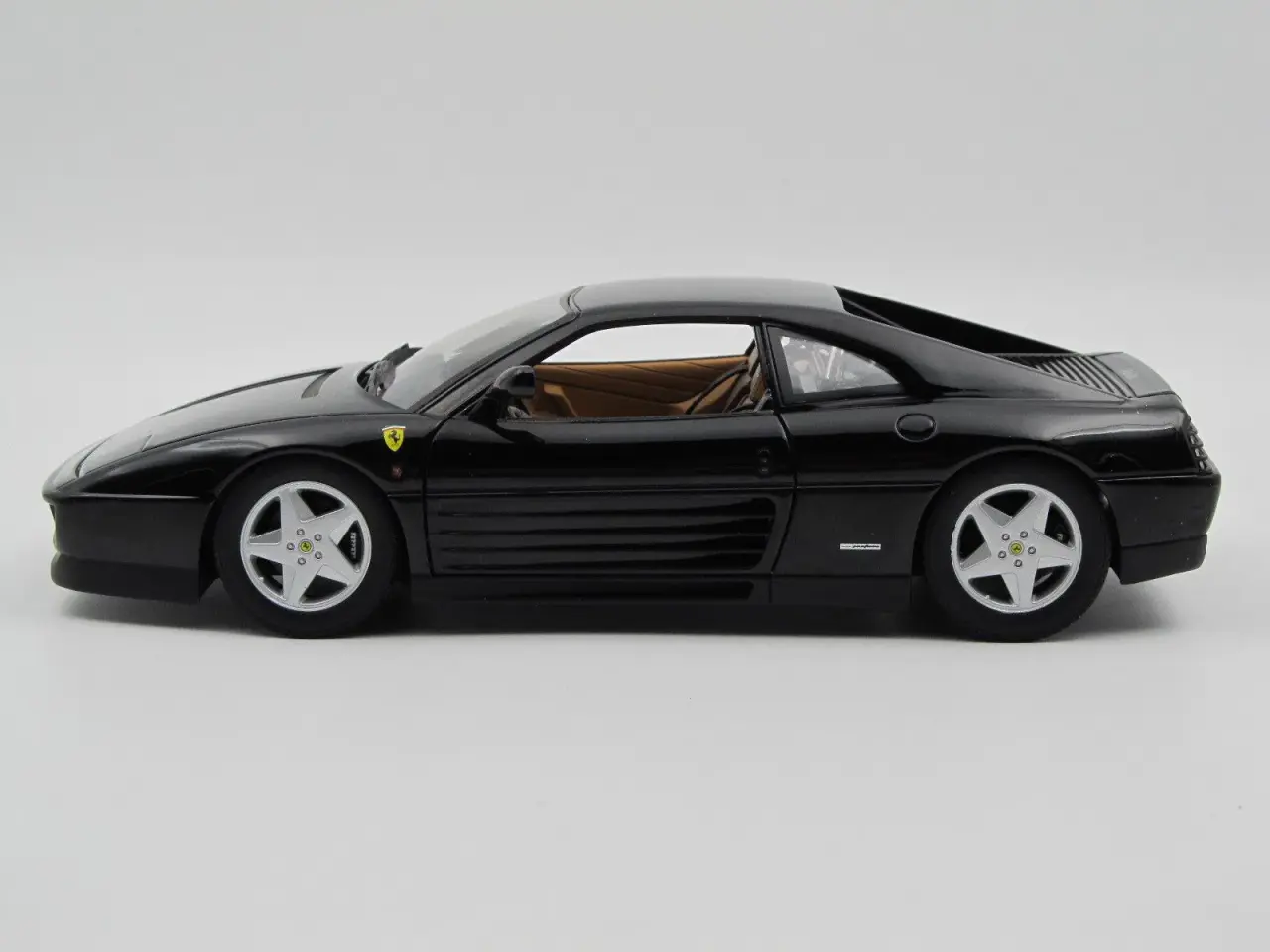Billede 2 - 1991 Ferrari 348TB Sort - 1:18