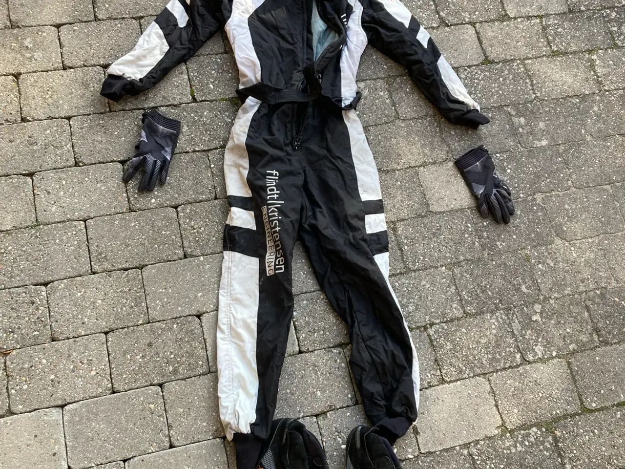 Billede 1 - Gocart udstyr-komplet dragt.