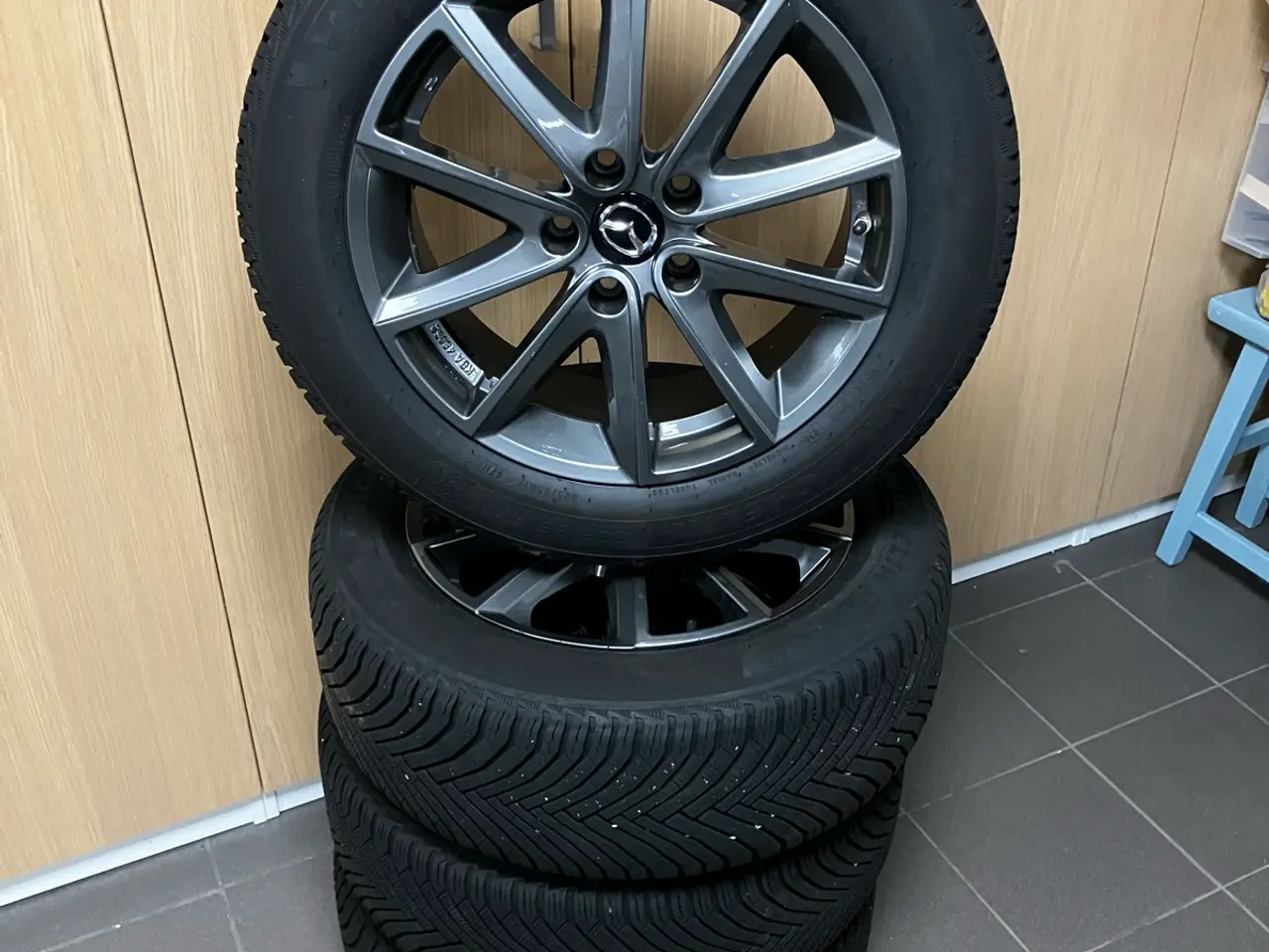 Billede 2 - Orginale Mazda Alufælge med Michelin vinterdæk 225